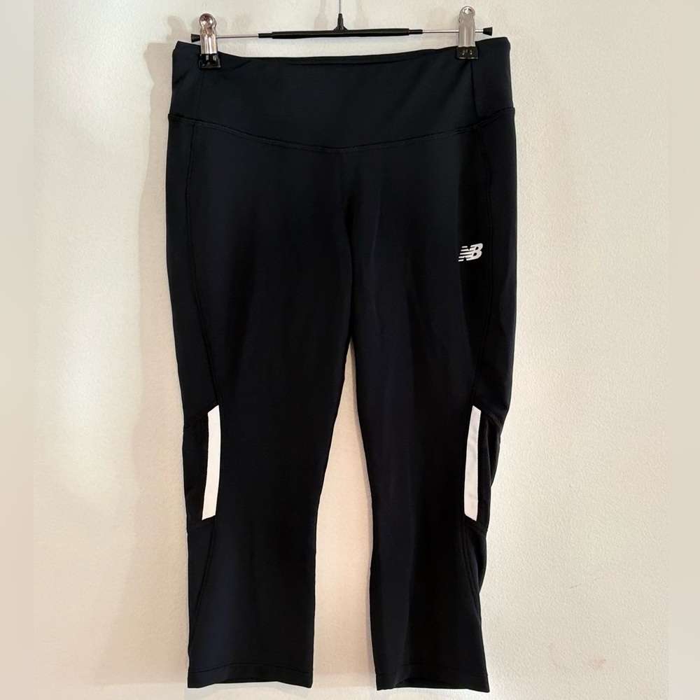 New Balance Women's Athletic Cropped Pants Black with White Accents Med